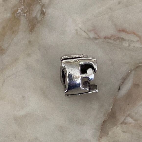 925 Sterling Silver Init”F” Charm Bead - Picture 2 of 4